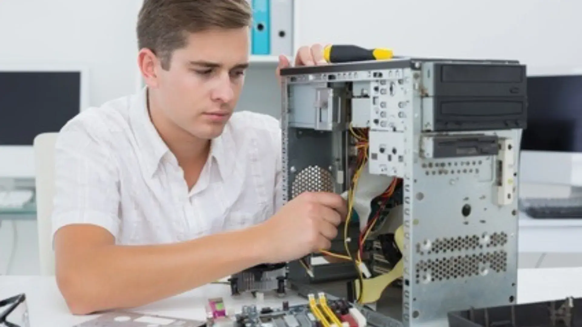 Maintenance informatique et monétique à Cannes